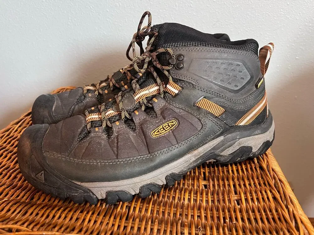 Keen Mens Sz 12 Targhee III Waterproof Mid Hiking Boot Dry Waterproof Trail Grip